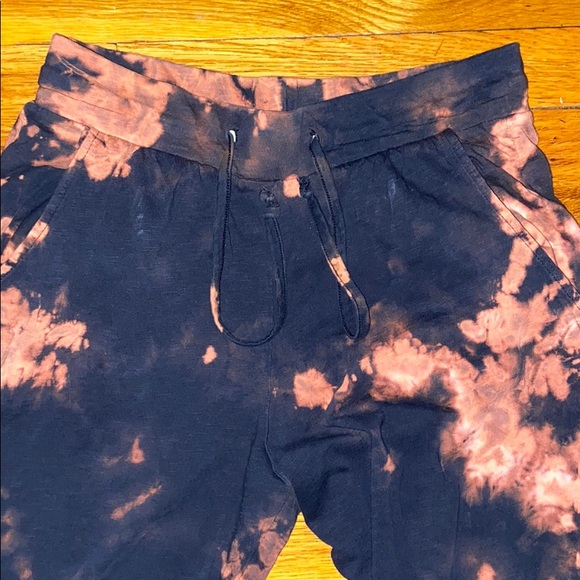 H&M Tie Dye Capri Drawstring Pants - Picture 8 of 9